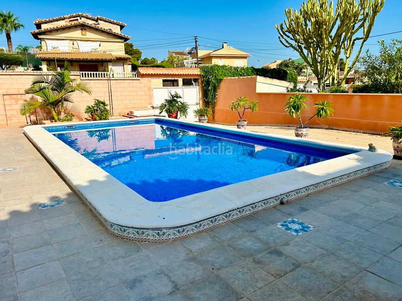 Foto 3afc8b94-9ff8-4a84-8b47-8110cd8f0c11. Xalet amb aparcament piscina a Los Balcones-Los Altos Torrevieja