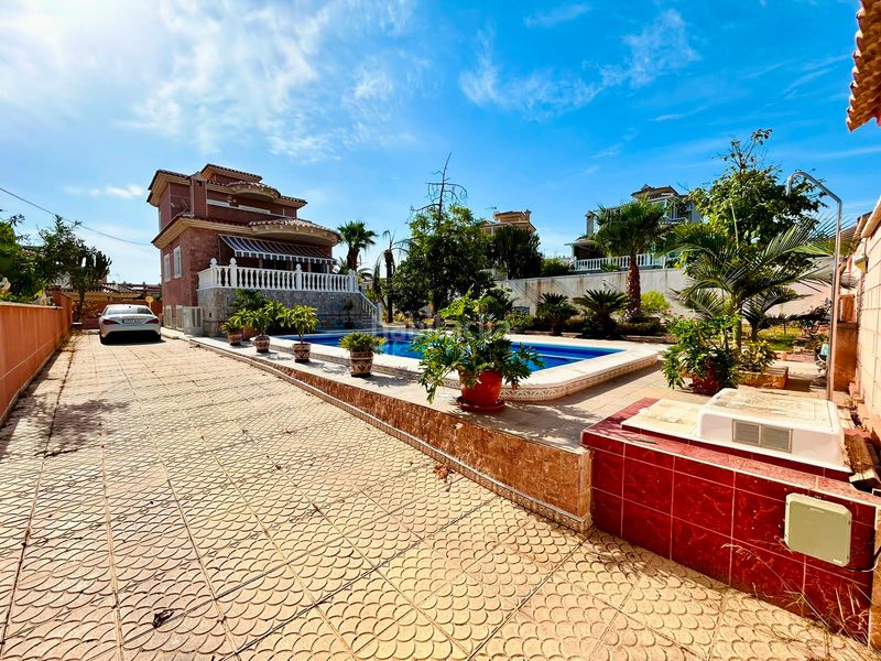 Foto 7369e1a4-7920-4405-82fd-dd64b3e72443. Xalet amb aparcament piscina a Los Balcones-Los Altos Torrevieja