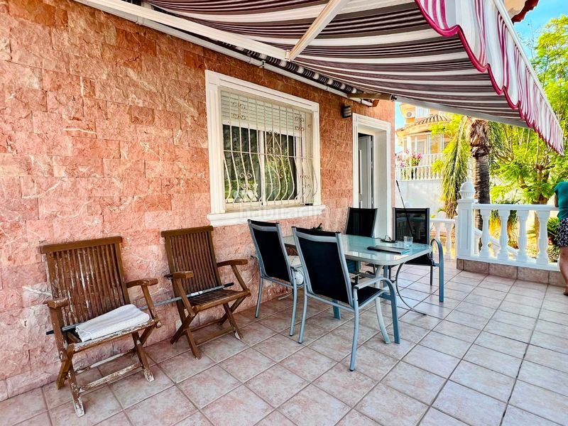 Foto efe18742-ee27-4049-9943-e4bd227f1262. Xalet amb aparcament piscina a Los Balcones-Los Altos Torrevieja