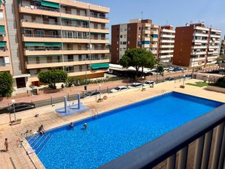 Appartement à Punta Prima. Fantaacutestico apartamento totalmente reformado y amueblado en