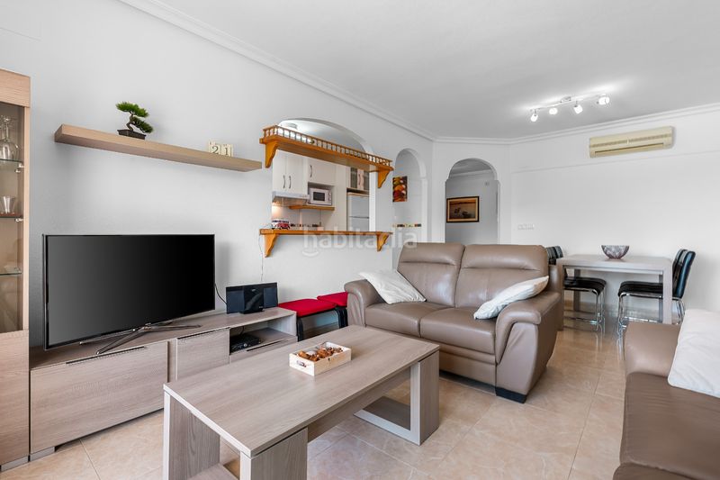 Foto 343a54ba-5b13-4cde-ae57-0c138656234c. Apartament amb aparcament piscina a La Florida Orihuela