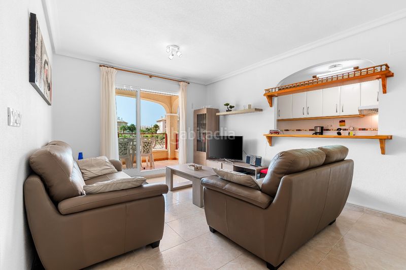 Foto 39e01592-3419-4eeb-abce-8bb22c7c000c. Apartament amb aparcament piscina a La Florida Orihuela