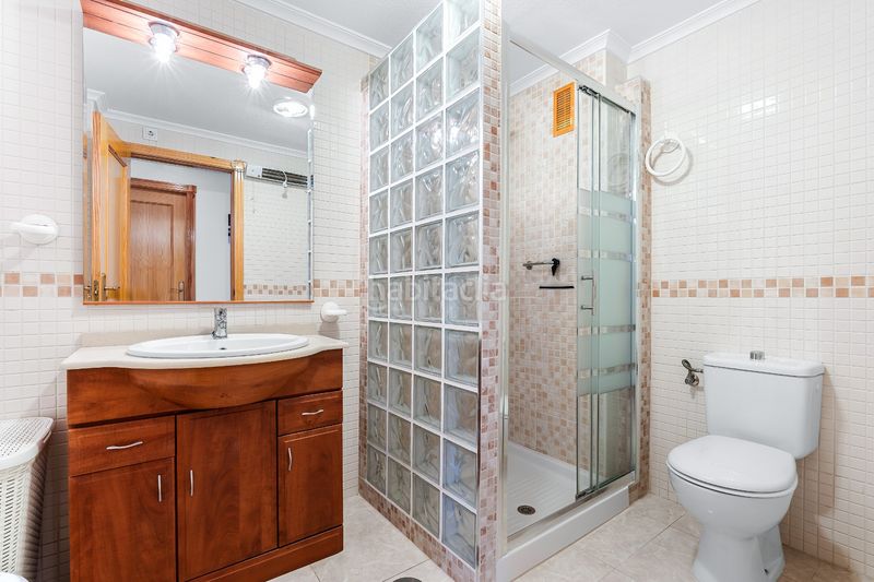 Foto c321b43c-45f3-451e-adc3-1583c3d5c902. Apartament amb aparcament piscina a La Florida Orihuela