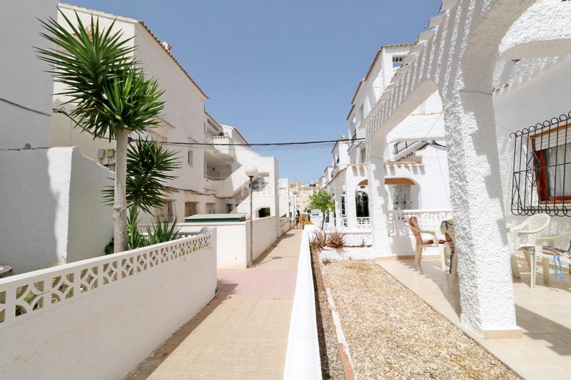 Foto 4b2f05b6-95d0-4202-a71f-d814b902b8fe. Planta baixa a La Veleta Torrevieja