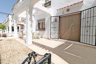 Planta baixa a La Veleta. Este atractivo bungalow ubicado en la zona de el acequioacuten