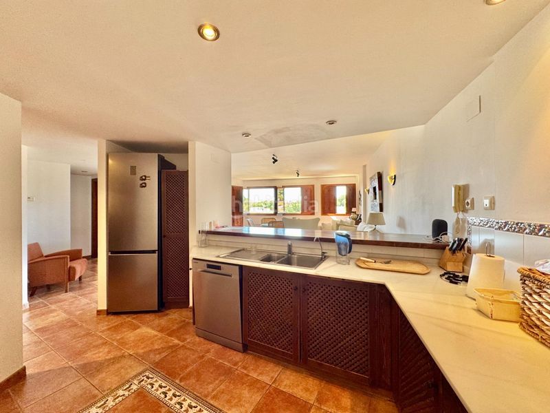 Foto 1e4c9777-d6c2-4996-946d-12efdd309f84. Apartament amb aparcament piscina a Punta Prima Torrevieja
