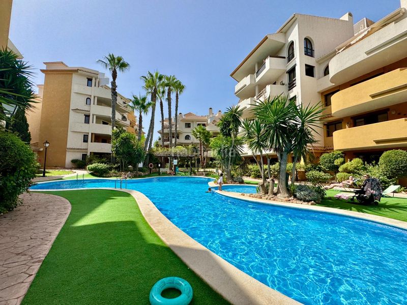 Foto 7d79e6d0-713e-4678-9a28-cc4f12af09b8. Apartament amb aparcament piscina a Punta Prima Torrevieja