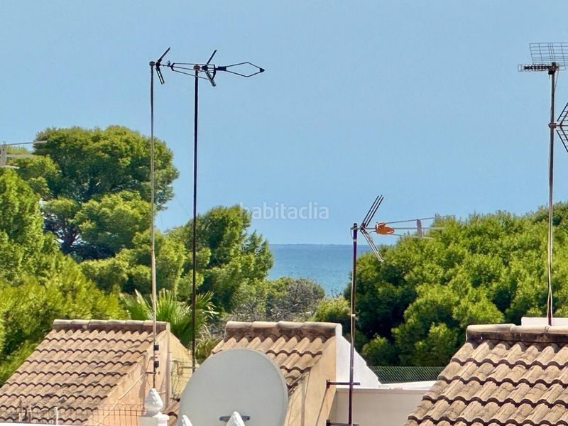 Foto f050d044-2b86-4245-863e-34d32135db90. Apartament amb aparcament piscina a Punta Prima Torrevieja