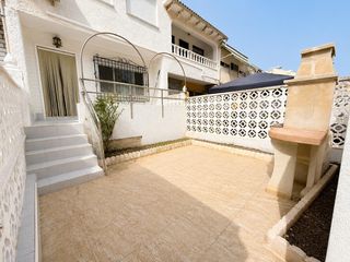 Ground floor in Cabo Cervera. Vive el suentildeo junto al mar en este acogedor bungalow en pla