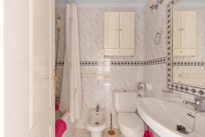 Foto 24ce1c63-9a88-40d1-bbe4-164d18e3bd94. Apartament amb aparcament piscina a Punta Prima Torrevieja