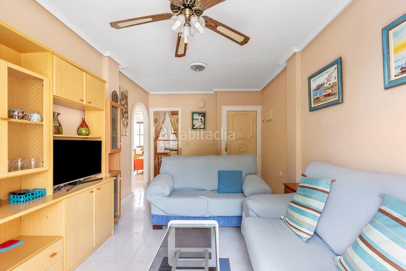 Foto ad442420-fae5-4218-bf8d-fb4b5377fba1. Apartament amb aparcament piscina a Punta Prima Torrevieja