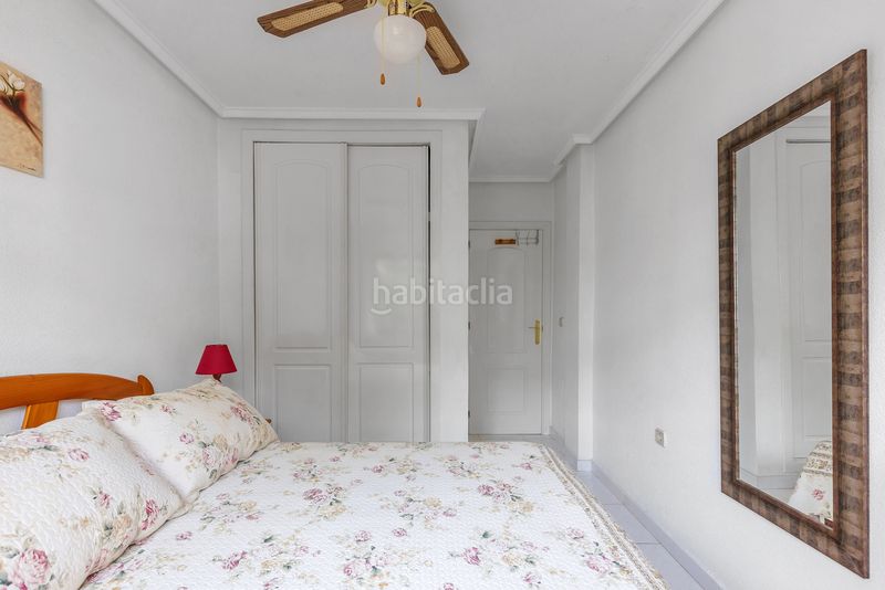 Foto e67fee64-e953-477d-b600-6121a4174551. Apartament amb aparcament piscina a Punta Prima Torrevieja