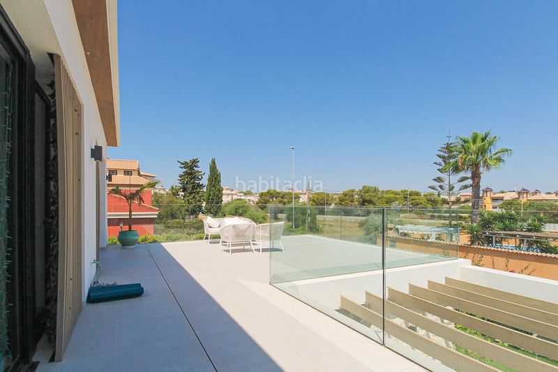 Foto 612ac2a7-aced-48d4-8d01-f3e9c22ecde8. Xalet amb aparcament piscina a Lomas de Cabo Roig - Los Dolses Orihuela