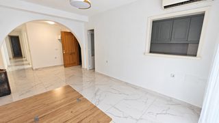 Apartament a Parque de las Naciones. Apartamento reformado de 3 dormitorios a 500 metros del mar en t