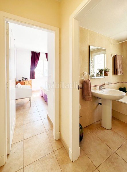 Foto 965899b4-3fa0-4802-a952-e40f9a1f63f7. Ground floor with parking pool in Parque de las Naciones Torrevieja