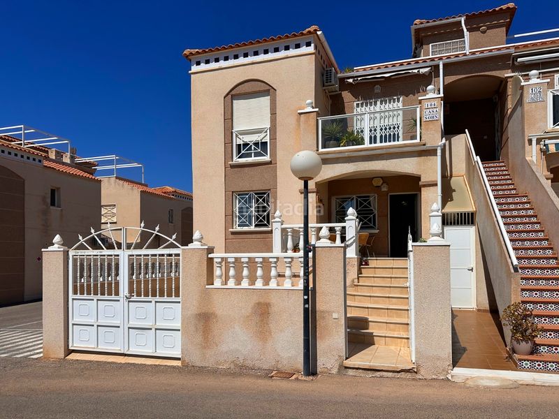 Foto db31458b-9960-49b7-b9db-893d95afeaef. Ground floor with parking pool in Parque de las Naciones Torrevieja