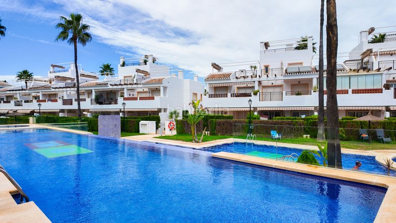 Foto 76413ea6-9b23-43ca-b6b6-b885de095896. Dachwohnung mit parking pool in Villamartín-Las Filipinas Orihuela