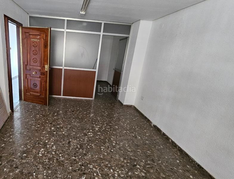 Foto 9df80ad1-5930-47f1-965d-4bcb456f1a25. Oficina a Peñamefecit - Avda Barcelona Jaén