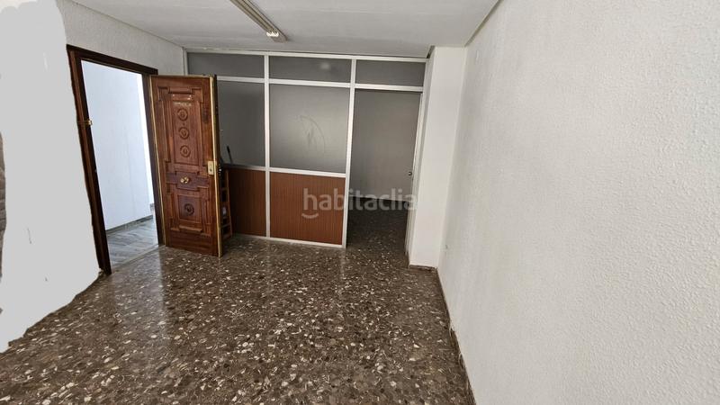 Foto a8422b68-de47-4449-b7a2-27e4d5f505c8. Oficina a Peñamefecit - Avda Barcelona Jaén