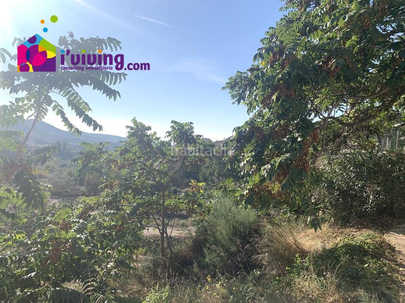 Foto f9b5f64a-1930-4998-8706-e571fcc6ba80. Masia amb aparcament a Oria