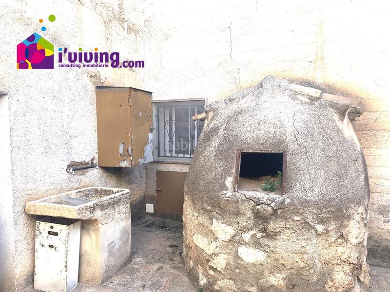 Foto fa3e0246-fc25-49e5-a27e-0fbf6aeb158a. Masia amb aparcament a Oria