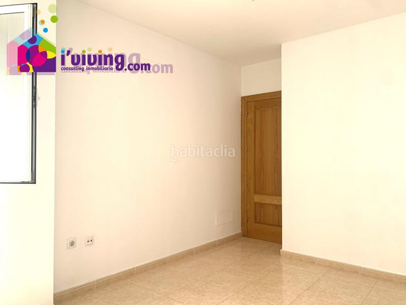 Foto bd8ff5db-7bad-4eab-874b-aa15c40bcb08. Alquiler tríplex este piso se encuentra en calle maestro padilla, 04800, , almería, en la zona del barrio las migas, en la planta bajo. es un en Albox