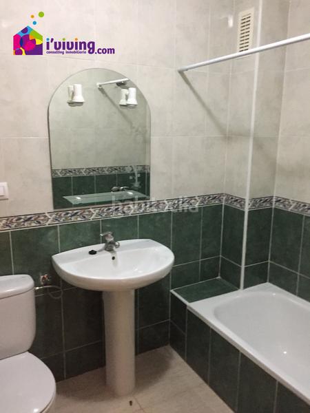 Foto 145efea4-6e23-4eca-ac65-a7eb1ea431e3. Lloguer local comercial a Albox