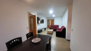 Lloguer Pis a Olula del Río. Amplio piso de 3 dormitorios y 2 baños en buen estado. terraza a