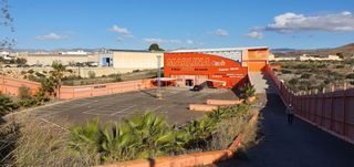 Rent Industrial building in Albox. Gran nave perfecta para cualquier comercio