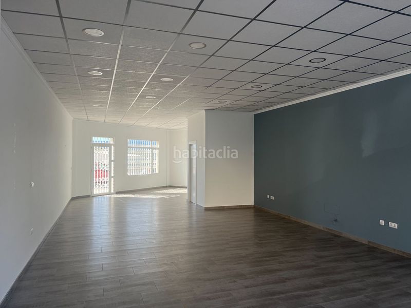 Foto 8f2fde38-5b12-4fa0-a55f-b9ae8f050a55. Lloguer local comercial a Albox