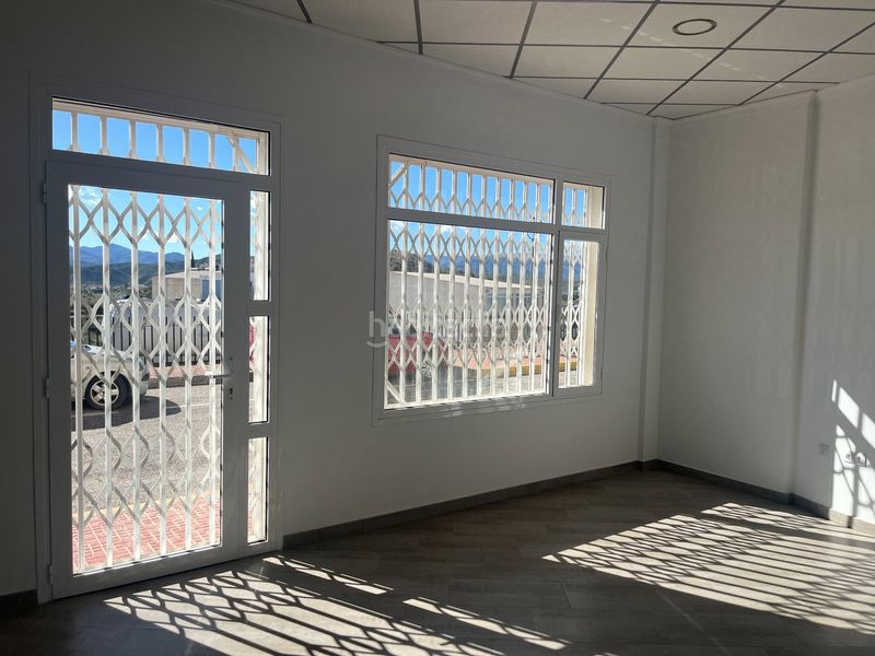 Foto a3c0d5c6-278c-405f-bc20-f3536bfc1e6f. Lloguer local comercial a Albox