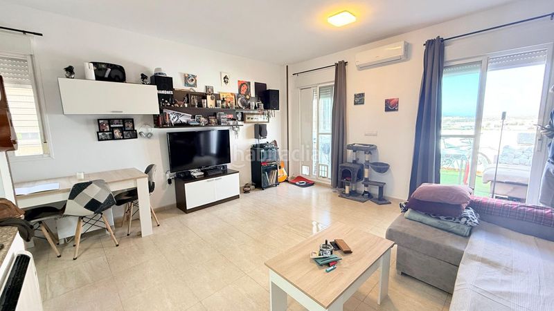 Foto ec80a1b1-e290-48ce-8b61-97d6e622a438. Àtic a Fines