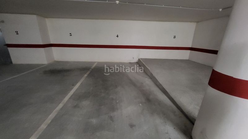 Foto e06defc0-0455-458a-8a18-49d7e13ded0a. Aparcament cotxe a Albox