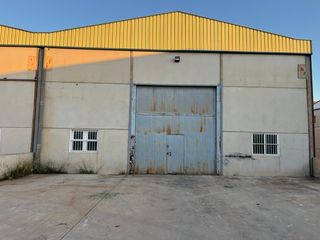 Capannone industriale in Fines