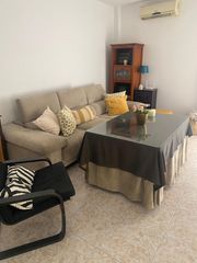 Location Appartement à Albox. Amplio piso en alquiler de 3 dormitorios y 2 baños en alquiler.