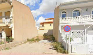 Terreno residencial en Albox. Parcela urbana frente al instituto cardenal cisneros.