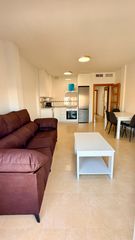 Miete Etagenwohnung in Albox. Piso en alquiler en albox  2 dormitorios, 1 baño y listo para en