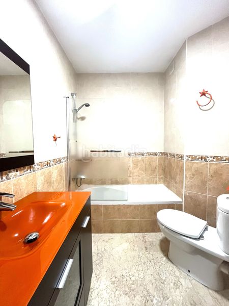 Foto c03ce64e-a734-4a88-91b0-5a87b463e640. Piso  en centro en Macael