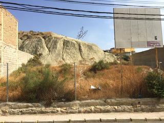 Terrain résidentiel à Albox. Terreno urbano en albox  400m2contáctanos y te informaremos.nece
