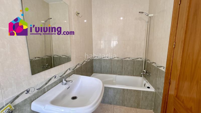 Foto 5f68c8f8-51ca-4686-874b-47a5b9710755. Tríplex amb calefacció aparcament a Albox