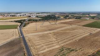 Terreny residencial a Cabezas de San Juan (Las). Terreno rustico en zona la calzadilla