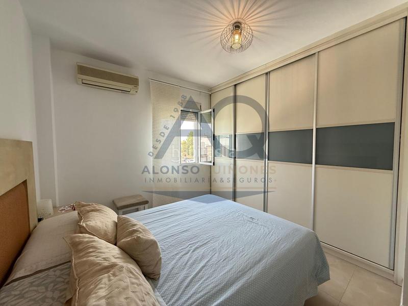 Foto 8d7bd144-800e-4264-9933-fa6e0f5bef07. Piso , zona corredera. en Centro Utrera