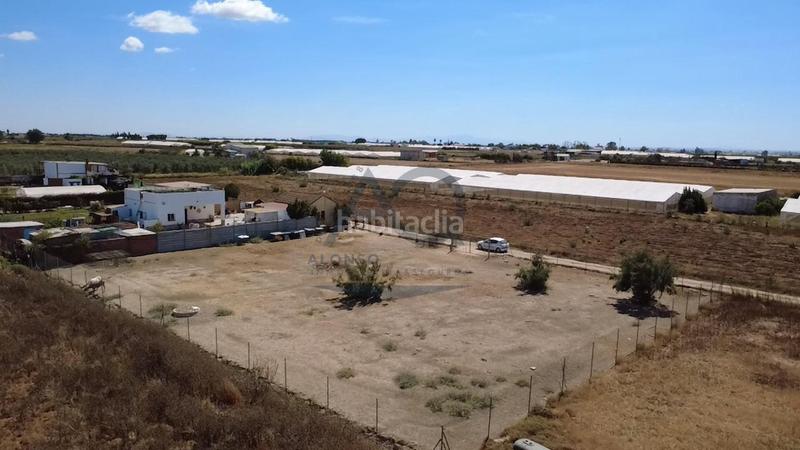 Foto 9aed645c-d48a-477d-a3e1-cc76dd327f89. Terreno residenziale in Palacios y Villafranca (Los)