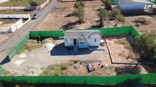 Terreny residencial a La Hacienda - Nueva Andalucía. Parcela rústica con mobile home