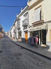 Locale commerciale in Cabezas de San Juan (Las). Local comercial en zona centro