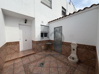 Pis a Palacios y Villafranca (Los). Dúplex con garaje y terraza en zona el martillo