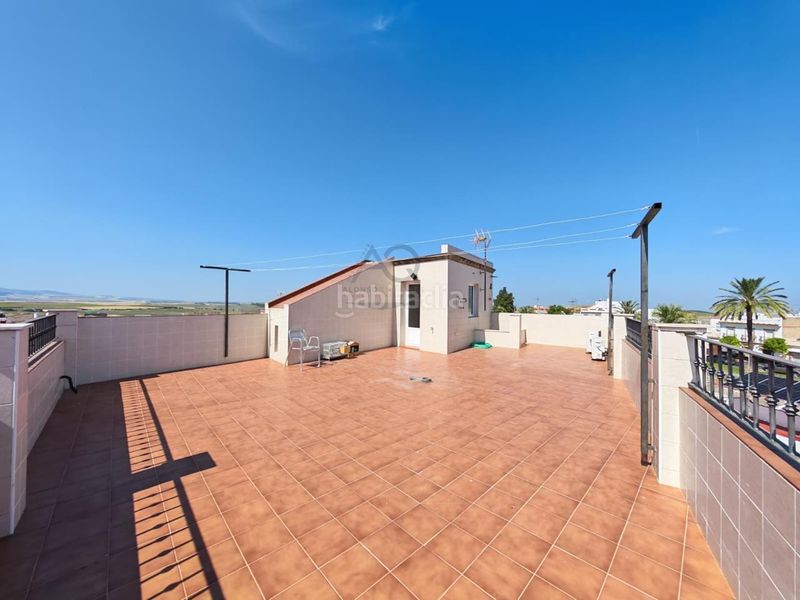 Foto 0abf4273-5ac2-43c8-9326-f4d273850dbf. Casa a Cabezas de San Juan (Las)