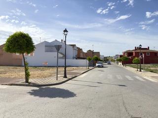 Terreny residencial a Cabezas de San Juan (Las). Solar avda doctor fleming, 34