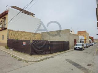 Terreny residencial  Juan pablo ii. Solar urbano zona feria antigua