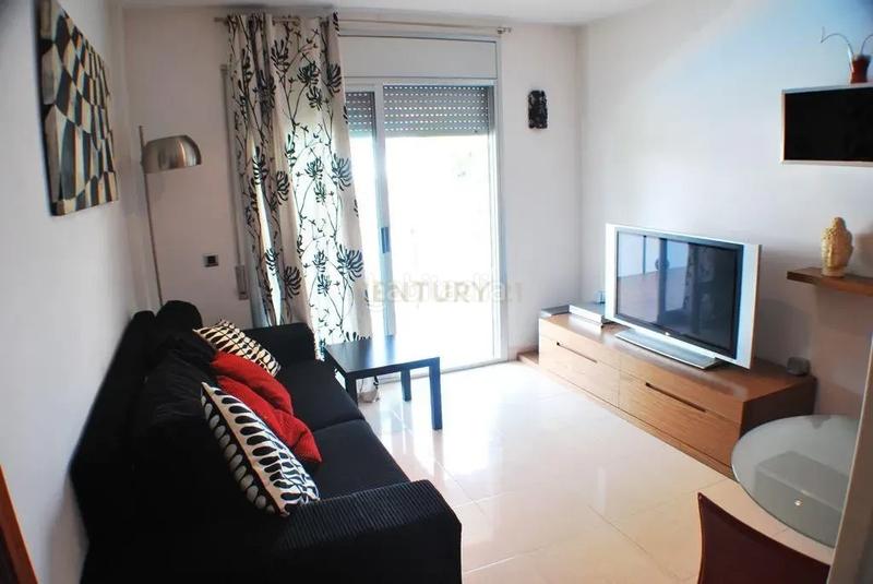 Foto f7b6641f-99b7-4109-a5dc-5c8e19a540ec. Appartamento con parcheggio in Maritim Cubelles